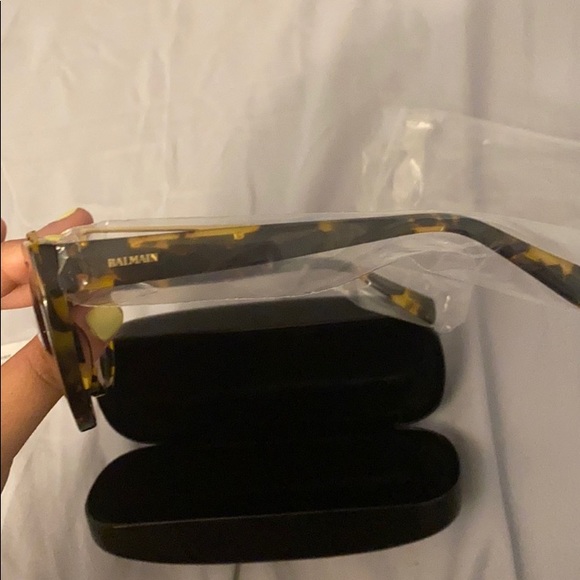 Balmain Sunglasses - Picture 2 of 7